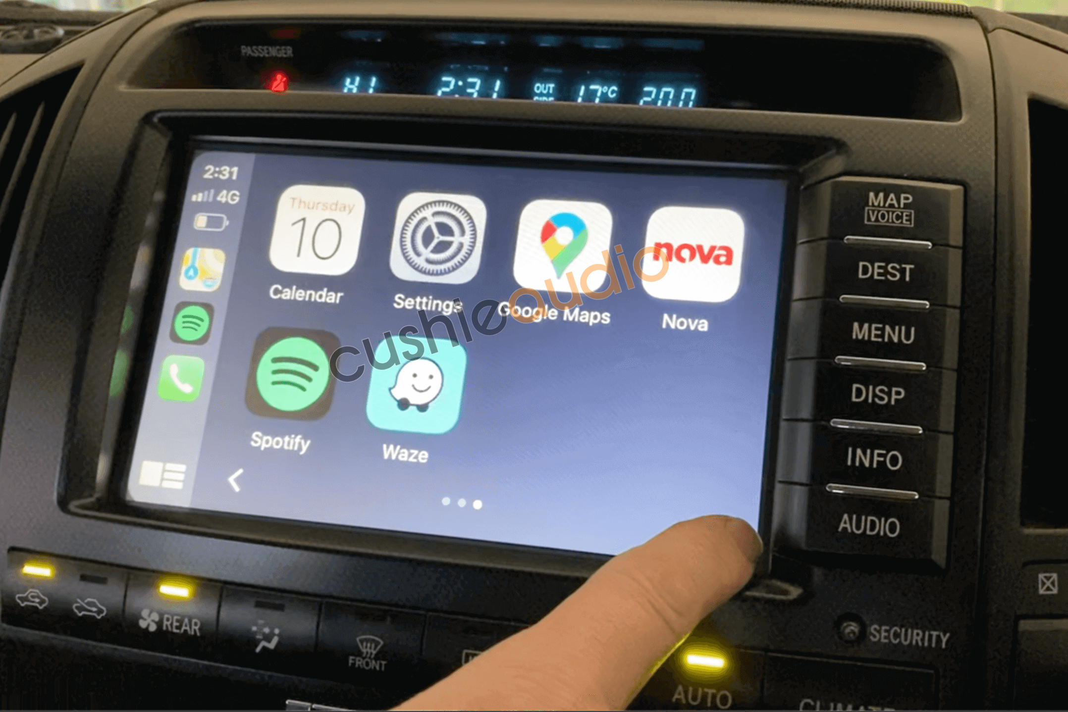 Sahara_CarPlay Toyota Landcruiser Sahara CarPlay